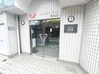 エントランス: